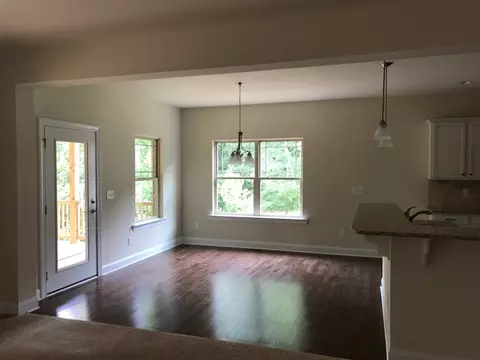 77 Preserve Dr, Benson, NC 27504 photo 2
