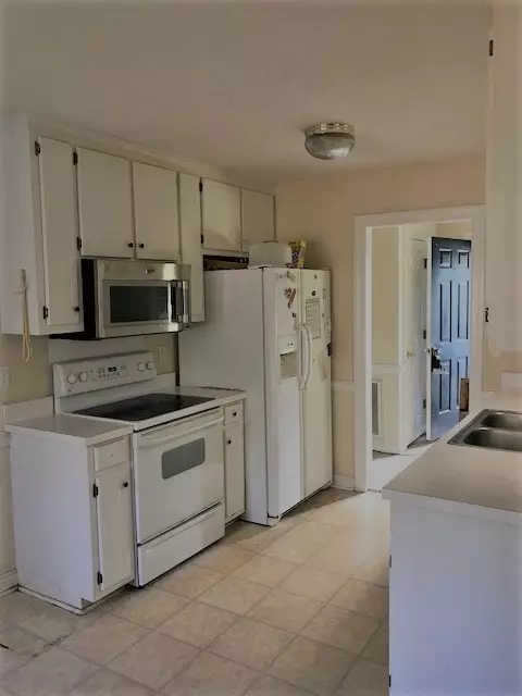 513 N Walnut St, Spring Hope, NC 27882 photo 2