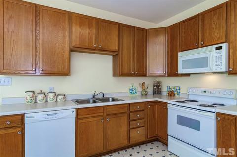 1608 Thamelink Ct, Wake Forest, NC 27587 photo 9
