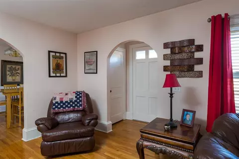 406 N Johnson St N, Benson, NC 27504 photo 6