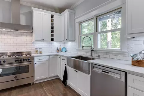 605 E Markham Ave, Durham, NC 27701 photo 11