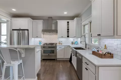 605 E Markham Ave, Durham, NC 27701 photo 10