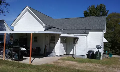 405 W K St, Erwin, NC 28339 photo 3