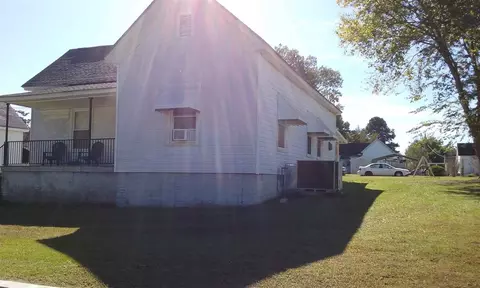 405 W K St, Erwin, NC 28339 photo 2