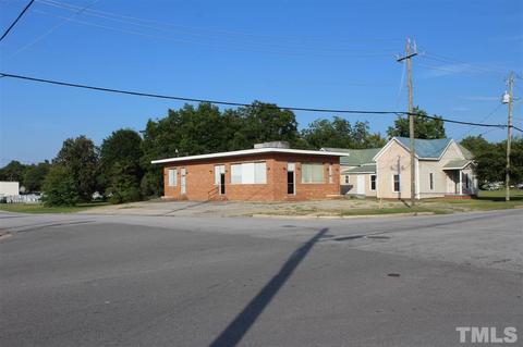 501 E Broad St, Dunn, NC 28334 photo 1