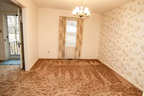 304 Bluegrass Rd, Selma, NC 27576 photo 6