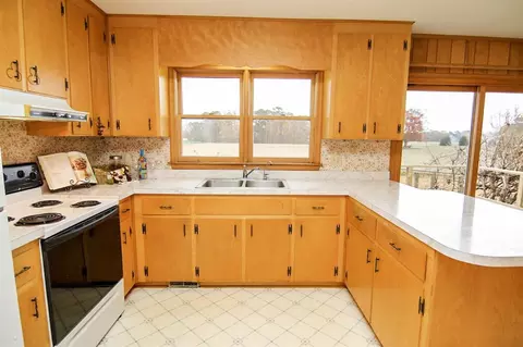 304 Bluegrass Rd, Selma, NC 27576 photo 9