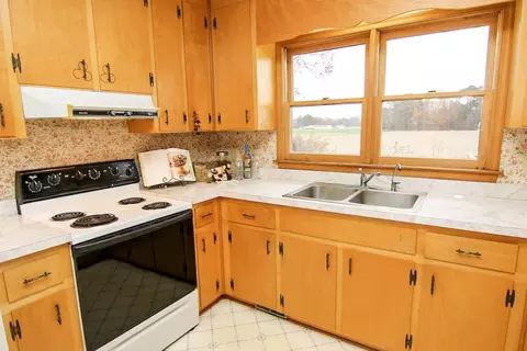 304 Bluegrass Rd, Selma, NC 27576 photo 10