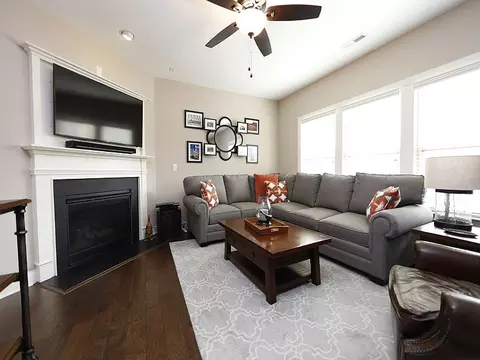 829 Poplar St, Durham, NC 27703 photo 6