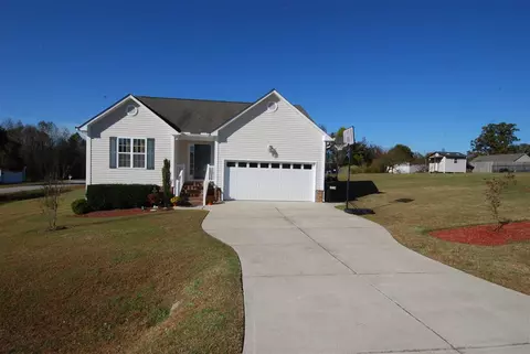 29 Fox Chase Ln, Smithfield, NC 27577 photo 2