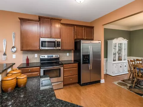 75 E Hackberry Ln, Youngsville, NC 27596 photo 9