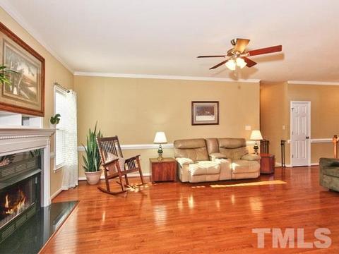 95 Jesse Dr, Smithfield, NC 27577 photo 3