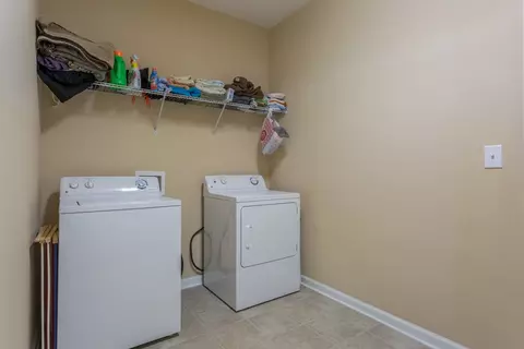 2409 Pear Tree Ln, Durham, NC 27703 photo 23