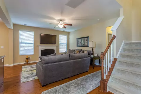 2409 Pear Tree Ln, Durham, NC 27703 photo 5