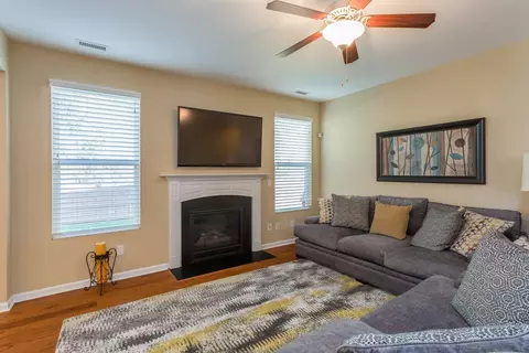 2409 Pear Tree Ln, Durham, NC 27703 photo 6