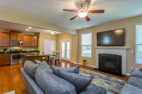 2409 Pear Tree Ln, Durham, NC 27703 photo 4