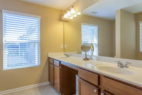 2409 Pear Tree Ln, Durham, NC 27703 photo 16