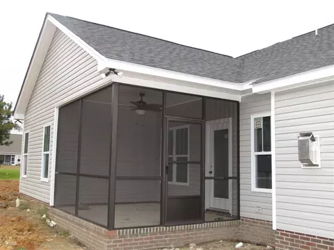 112 Thurman Dr, Selma, NC 27576 photo 2