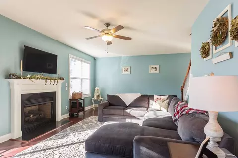55 E Hackberry Ln, Youngsville, NC 27596 photo 9