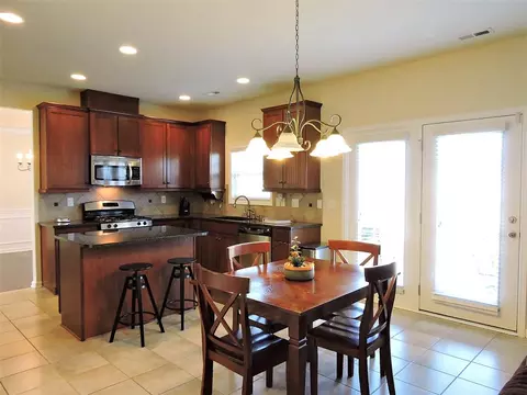 140 Windrush Ln, Durham, NC 27703 photo 9