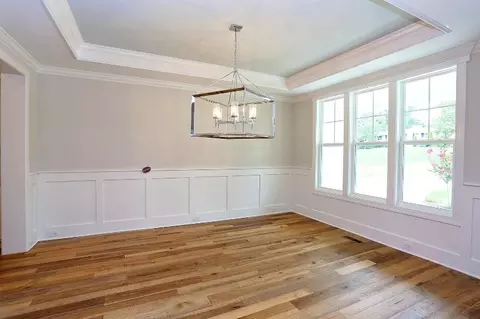 114 Crestview Rd, Raleigh, NC 27609 photo 9
