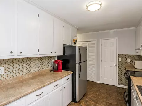 6112 Guess Rd, Durham, NC 27712 photo 8