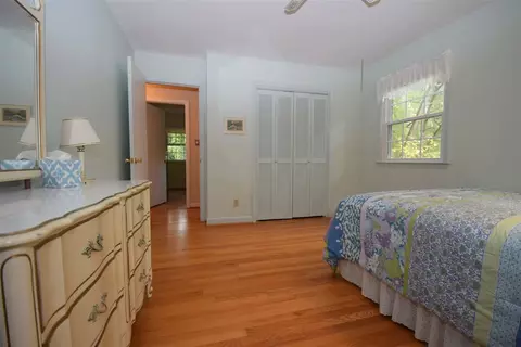 19 Winthrop Ct, Durham, NC 27707 photo 4