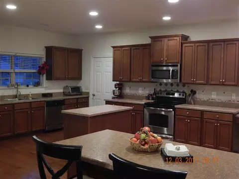 105 Bryerstone Dr, Willow Spring, NC 27592 photo 5
