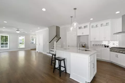 207 Walnut St, Cary, NC 27511 photo 12