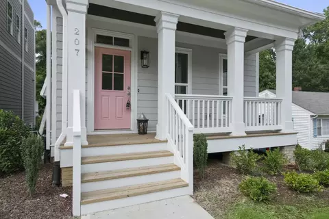 207 Walnut St, Cary, NC 27511 photo 3