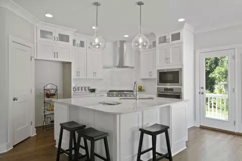 207 Walnut St, Cary, NC 27511 photo 6