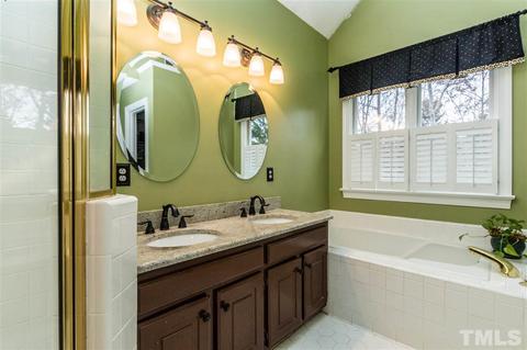 105 Rawhide Ct, Cary, NC 27513 photo 24