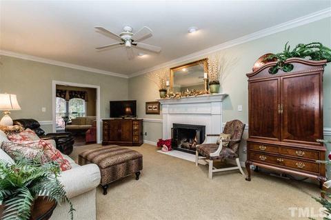 105 Rawhide Ct, Cary, NC 27513 photo 3