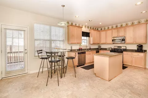 2 Laurel Leaf Ct, Durham, NC 27703 photo 9