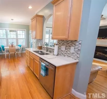 514 Vatersay Dr, Apex, NC 27502 photo 3