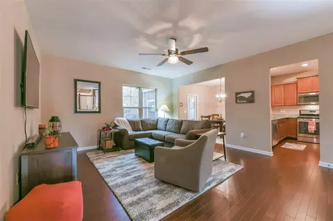 210 Lynchwick Ln, Durham, NC 27703 photo 6
