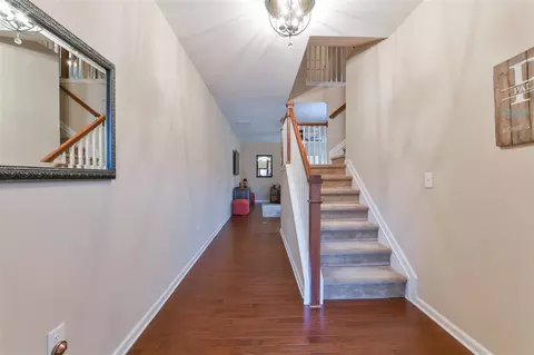 210 Lynchwick Ln, Durham, NC 27703 photo 5