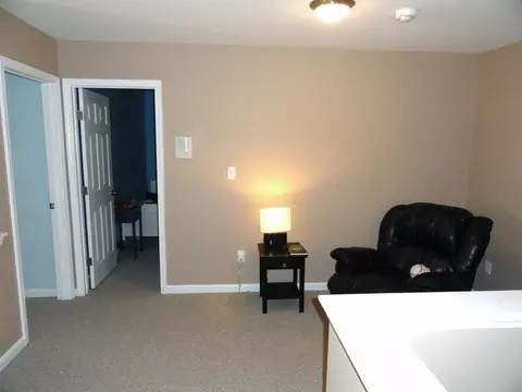 5605 Running Fox Ln, Durham, NC 27703 photo 12