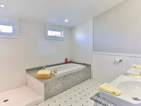 705 Holloway St, Durham, NC 27701 photo 21