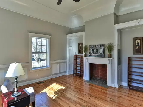 705 Holloway St, Durham, NC 27701 photo 6