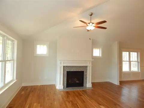 1306 Lancaster St, Durham, NC 27701 photo 2