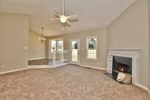 159 Lansing Dr, Benson, NC 27504 photo 4