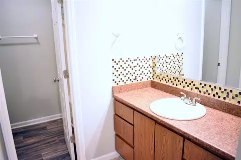 12 Howlett Pl, Durham, NC 27703 photo 10