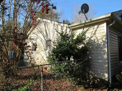 230 Omega Rd, Durham, NC 27712 photo 2