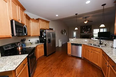 231 Coaster Ct, Angier, NC 27501 photo 6