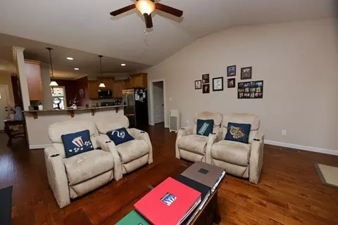 231 Coaster Ct, Angier, NC 27501 photo 3