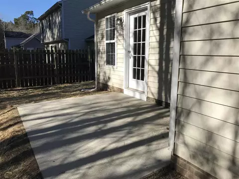 137 Stephenson Dr, Smithfield, NC 27577 photo 2