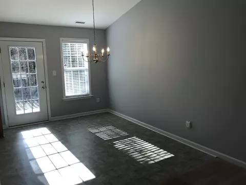 137 Stephenson Dr, Smithfield, NC 27577 photo 6
