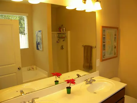 9 Olde Union Ct, Durham, NC 27703 photo 13