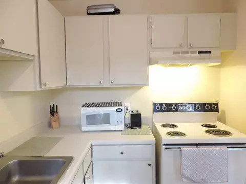 8 Kramer Pl, Durham, NC 27703 photo 12